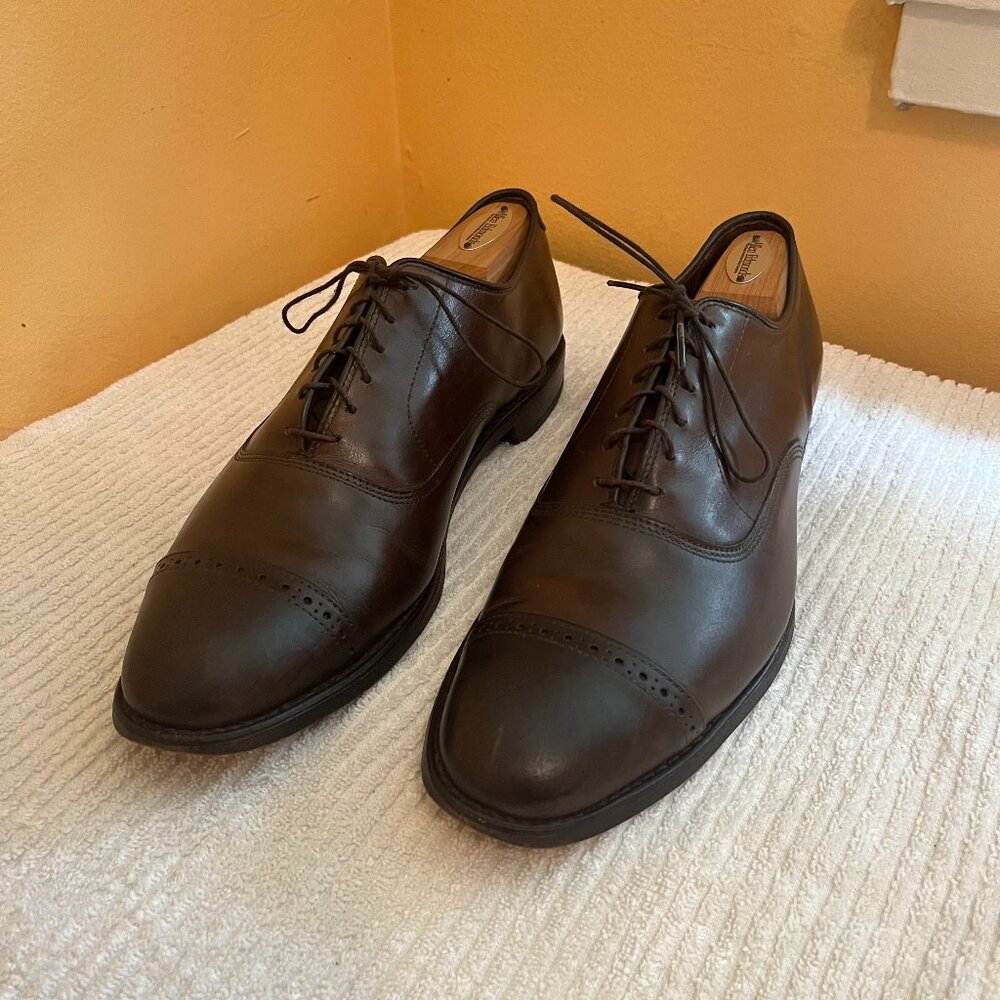 Allen Edmonds Fifth Avenue Brown 9.5E Dress Shoes